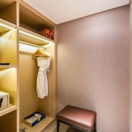 Beijing Ruyi Business Hotel Екстериор снимка